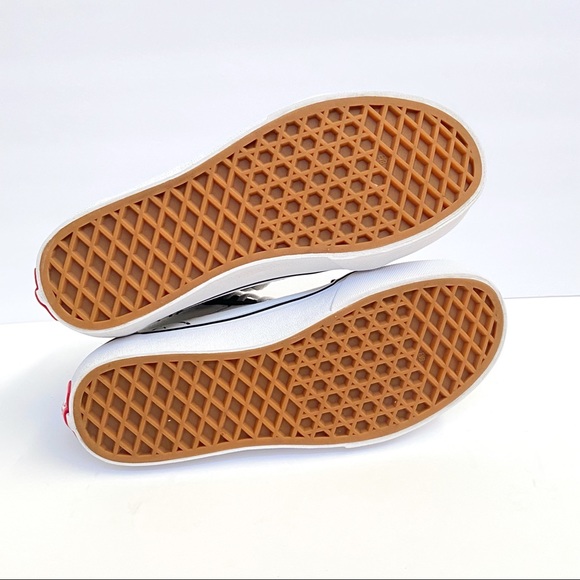 Vans Peanuts Snoopy SK8-hi black suede white canvas high top shoes - Picture 7 of 8